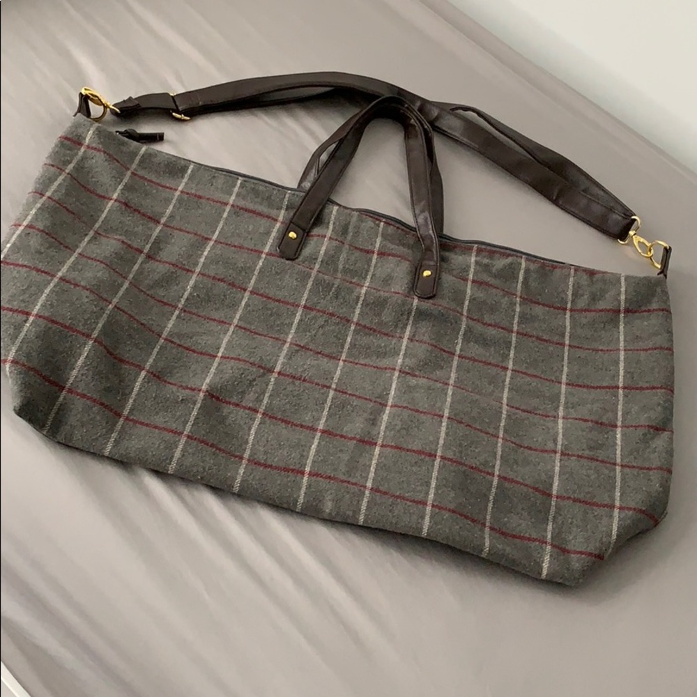 Weekender Bag - Picture 3 of 5